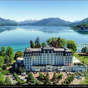  Apartment Le Bleu Du Lac: Lakeside Serenity With Private Parking France